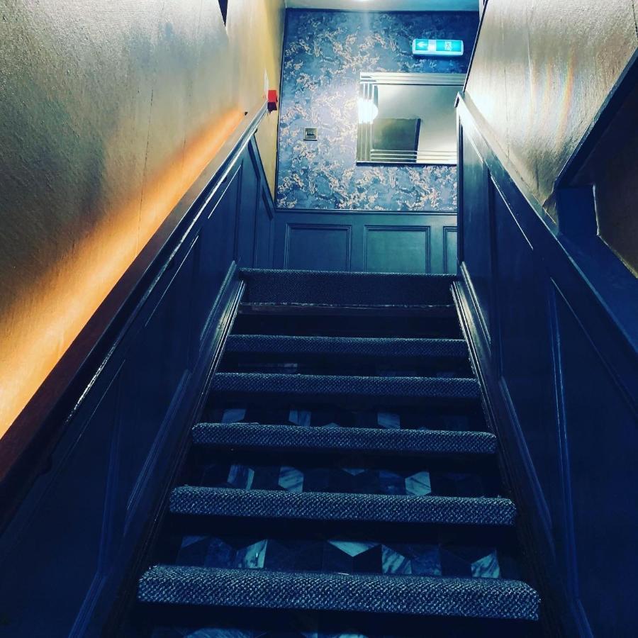 The Old Mill Inn フォレス エクステリア 写真